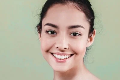 girl-with-white-teeth girl-with-white-teeth