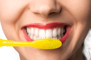 food-and-drinks-that-stain-teeth